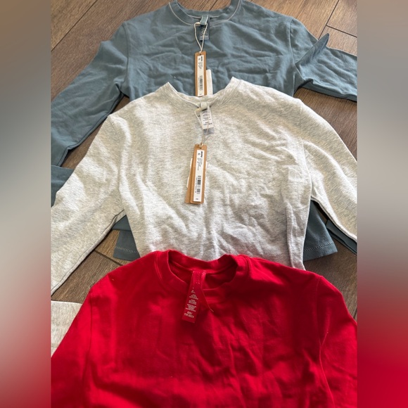 SKIMS Red, Gray, and Blue cotton jersey Long Sleeve Tops lot of 3 XXS - Picture 2 of 3